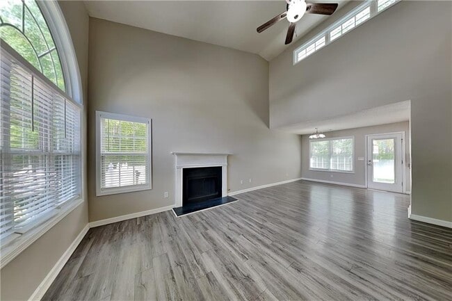 Photo - 100 Rosemont Ct