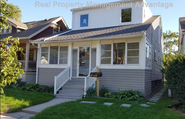 Building Photo - 340 E. Cambourne. Unit 342 E. Cambourne