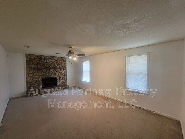 Photo - 2803 Ptarmigan Rd