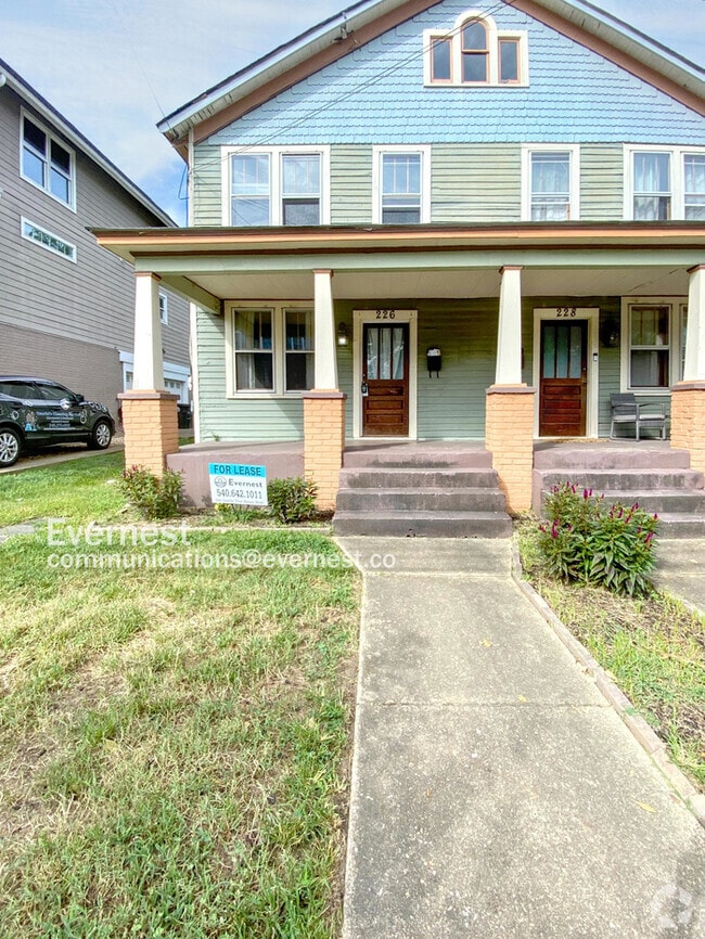Building Photo - 226 Charles St Rental