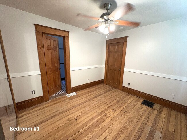 Photo - 1529 10th Ave Unit Common Space
