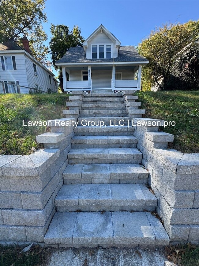 Photo - Three Bedroom Home - Walking Distance to G...