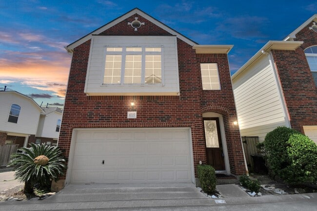 Building Photo - 1727 Aden Dr Rental