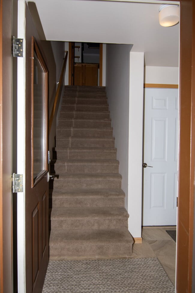 Photo - 2 bedroom, 2.5 Located in Wildernest, available for a 1 year lease!