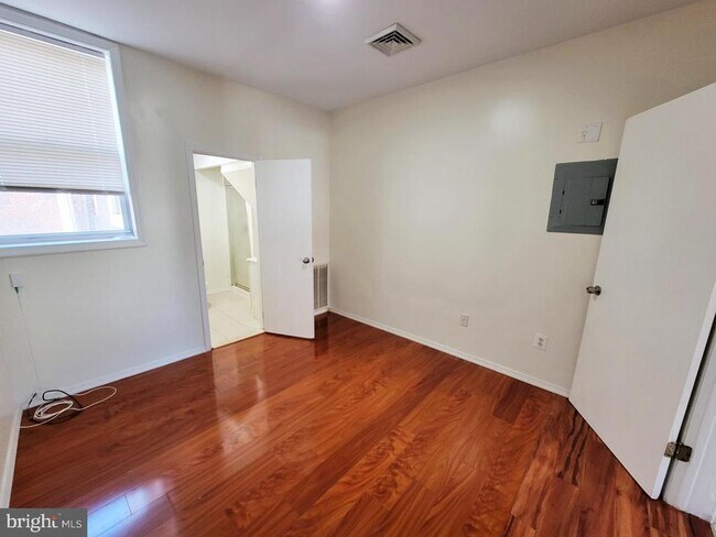 Photo - 2987 Frankford Ave Unit 2ND FL FRONT