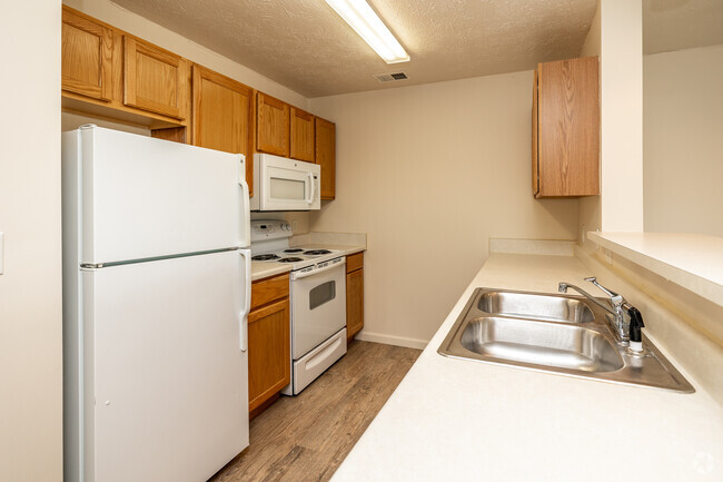 1HAB, 1BA - 831 ft² - Cross Creek Apartment Homes