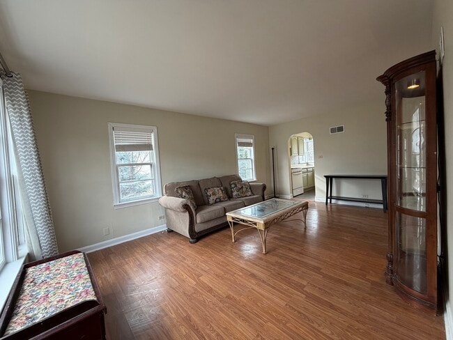 Photo - 538 Mills St