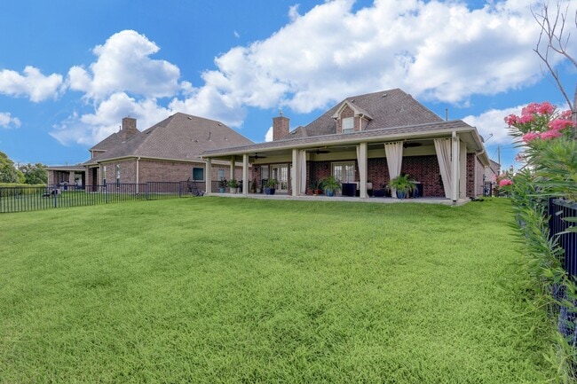 Photo - 307 Twin Timbers Ln