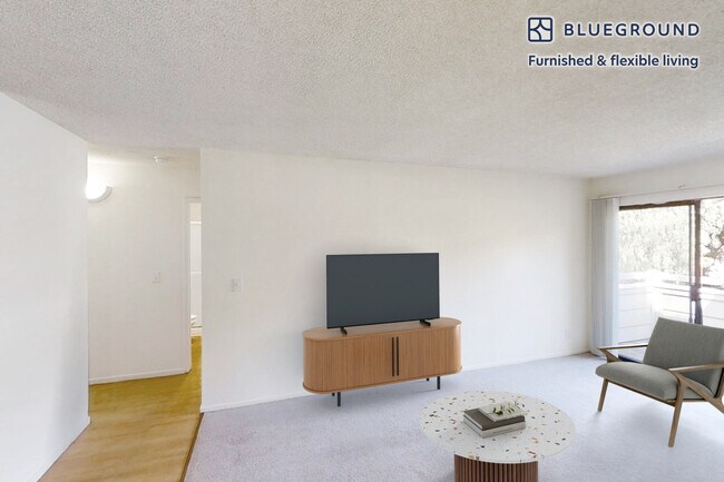 Photo - 1895 N Capitol Ave Unidad SI FL1-ID8402A