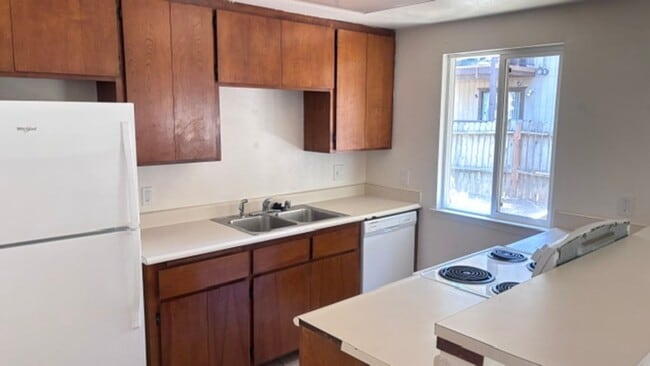 Photo - 2 Bedrooms in Pollock Pines Available May 1st
