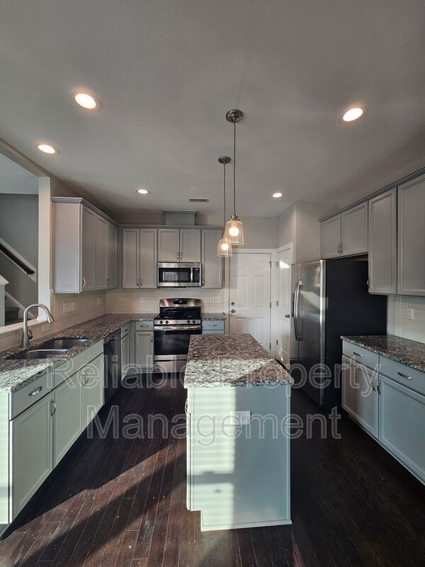 Photo - 36 Douglas Fir Pl