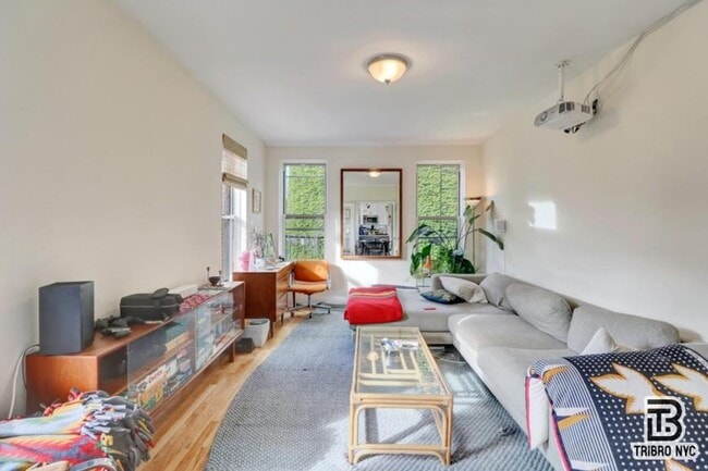 Building Photo - 3 bedroom in Queens NY 11385 Unit 3D Rental