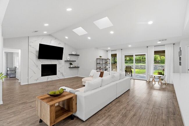 Photo - 412 E Northgate Dr