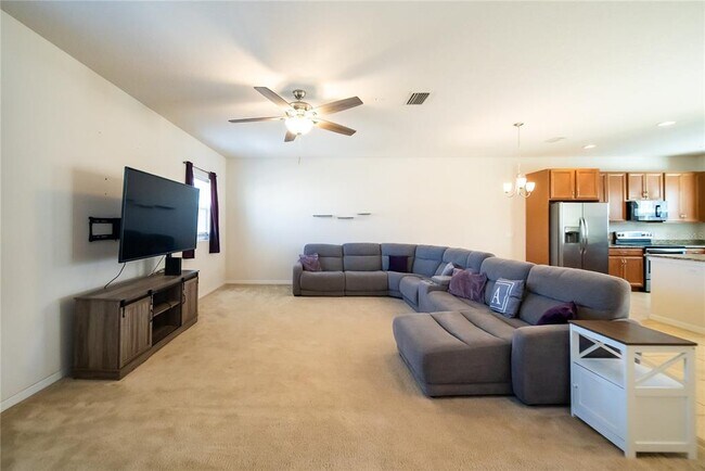 Photo - 980 Lakefront Village Dr