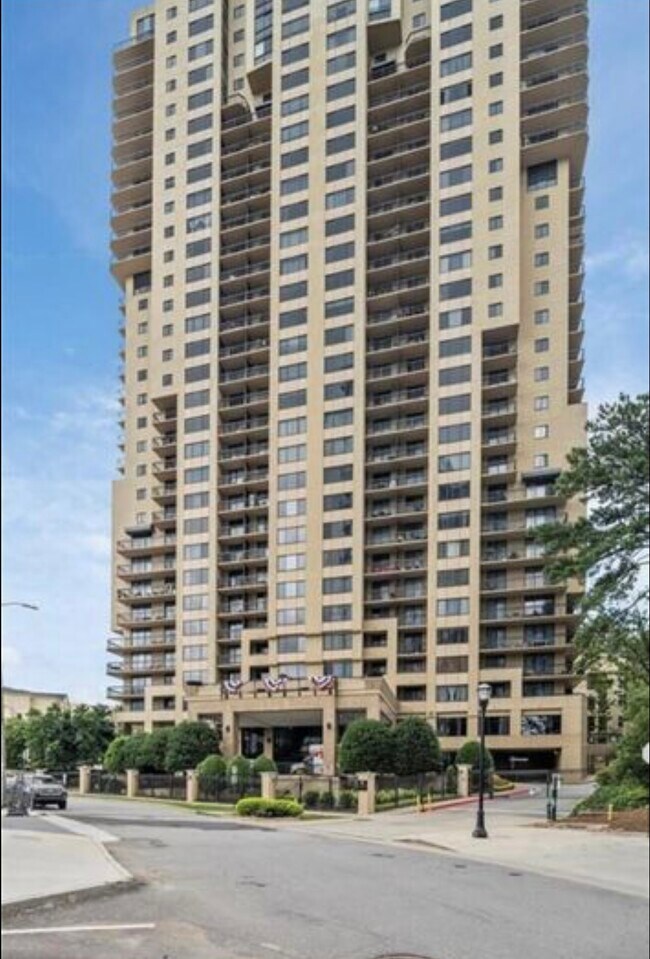 Photo - 3481 Lakeside Dr NE Condo Unit 2807