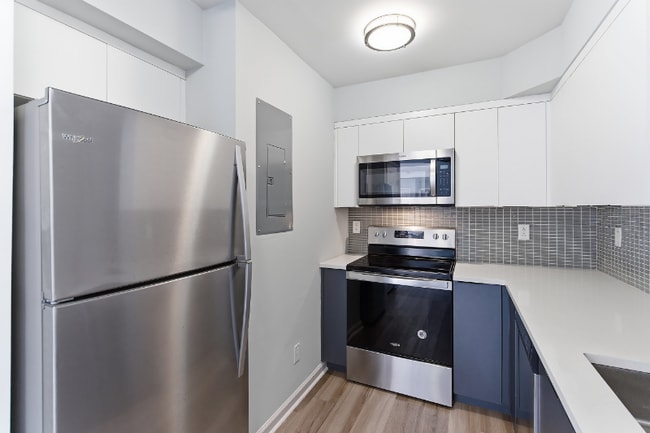 Photo - 160 Lafayette St Unit 401