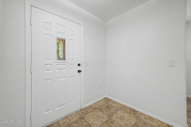 Photo - 742 N 112th Dr