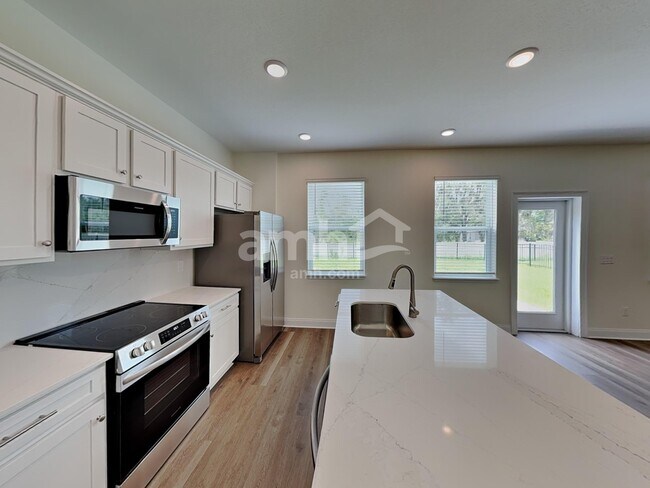 Photo - 5654 Oesterle Rd