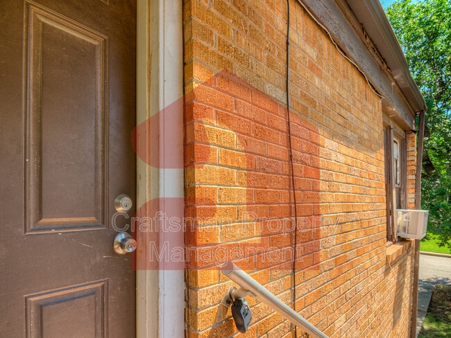 Photo - 2309 1/2 N Florida Ave