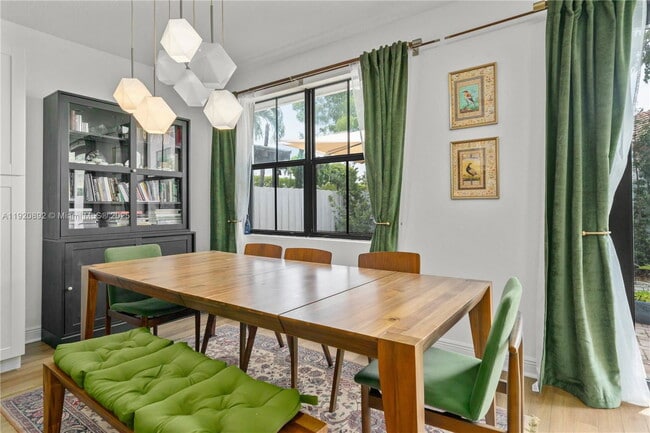 Photo - 1023 NW 100th Ave