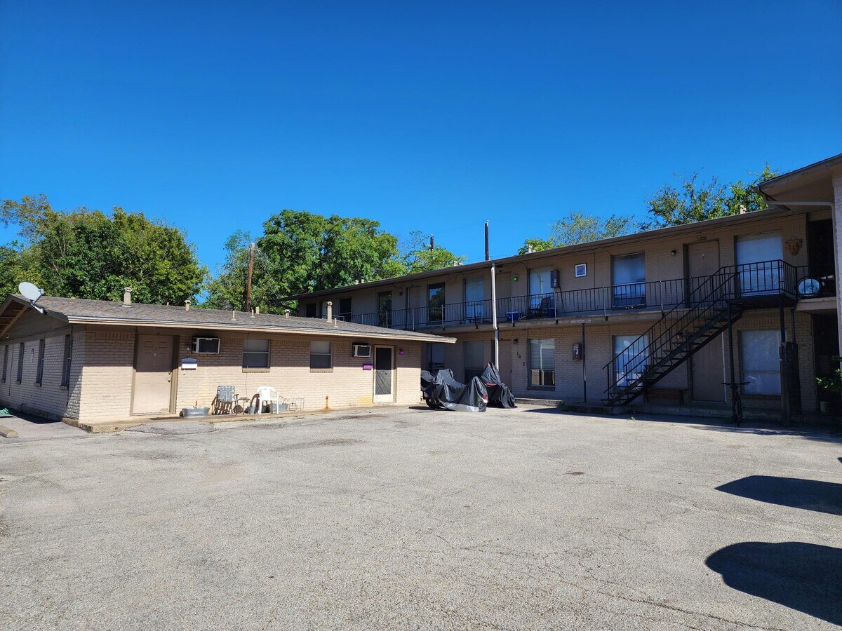 Photo - 5307 Link Ave Apartments