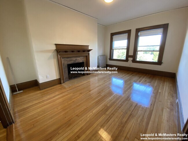 Photo - 2 Ware St