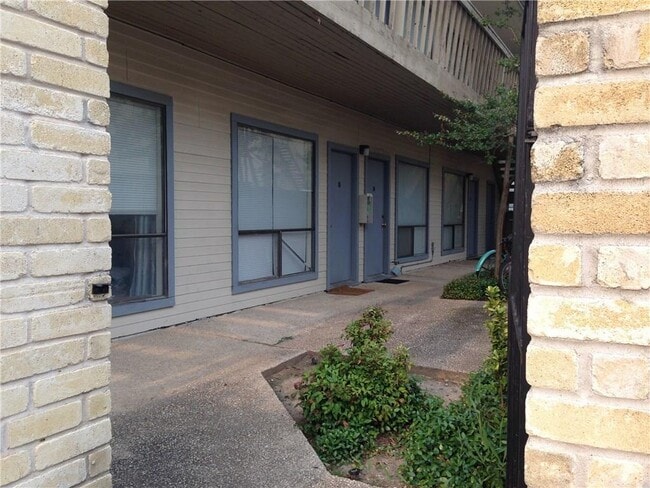 Photo - 1905 San Gabriel St Unit 103