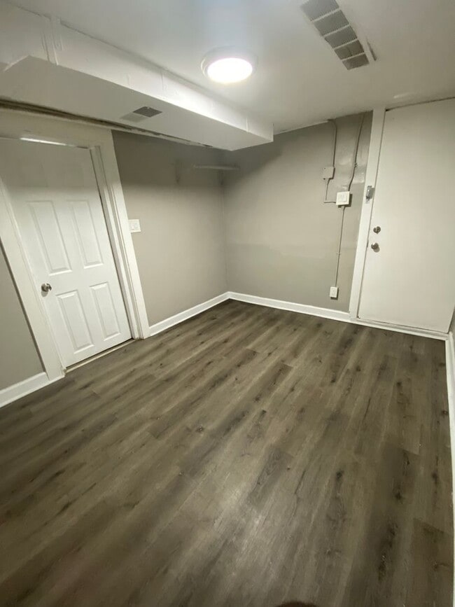 Photo - 3819 Melville Ave Unidad 1st Flr