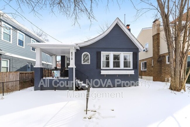 Building Photo - 6219 Piney Branch Rd NW