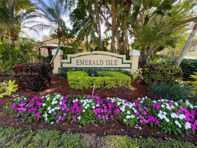 Photo - 931 Opal Terrace