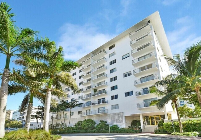 Building Photo - 1450 Lincoln Rd Unit 505 Rental