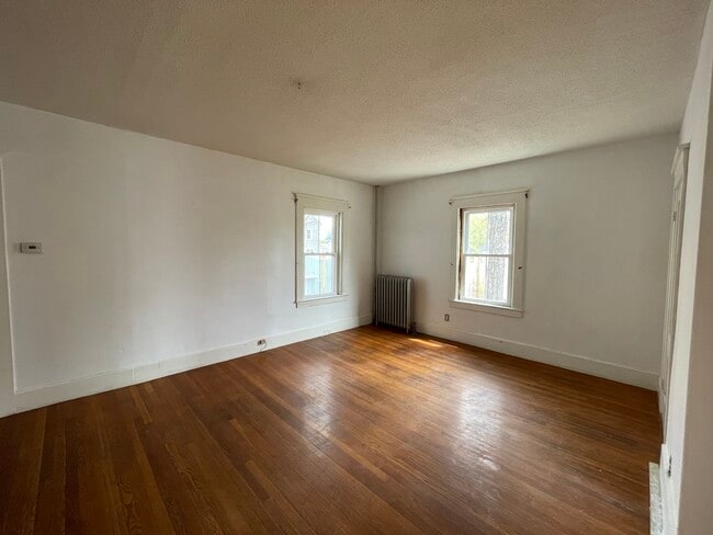 Photo - 32 Walnut St