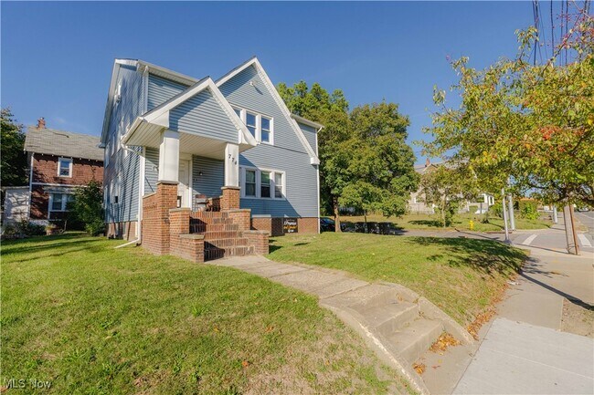 Photo - 774 Copley Rd Apartamento