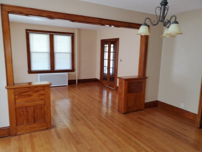 Building Photo - 178 Spring St Rental