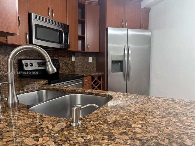 Building Photo - 10257 NW 9th Street Cir Unit 113-10