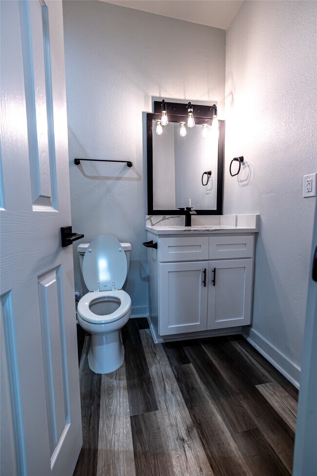Photo - 102 Marsden St Unidad 4