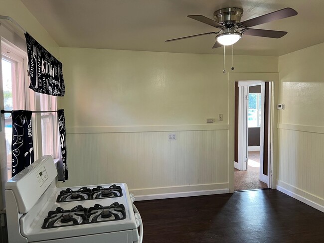 Photo - 22771 Inyo St