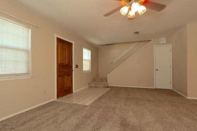 Photo - 2 bed, 2.5 bath townhome
