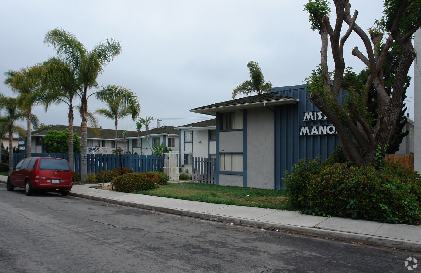 Mission Manor - Mission Manor Apartments