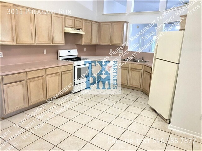 Photo - 3011 Pheasant Run