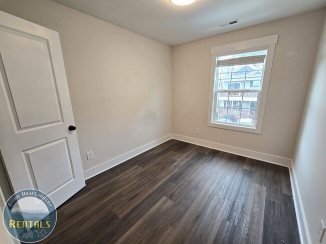 Photo - 3/2.5 Modern Home off 421 in Boone, R-2 Zoned