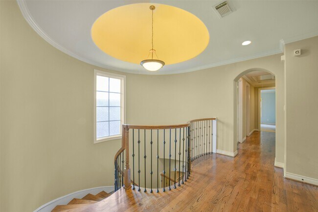 Photo - 2307 Sheridan St