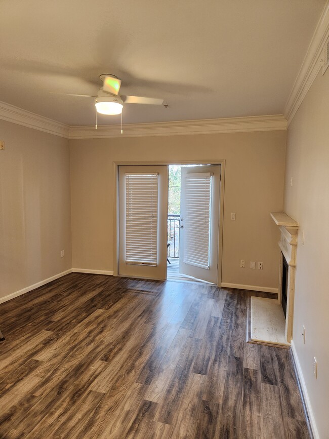 Photo - 5559 glenridge dr, Unidad Aptmt. 1308