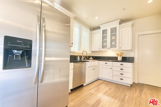 Photo - 753 S Ogden Dr