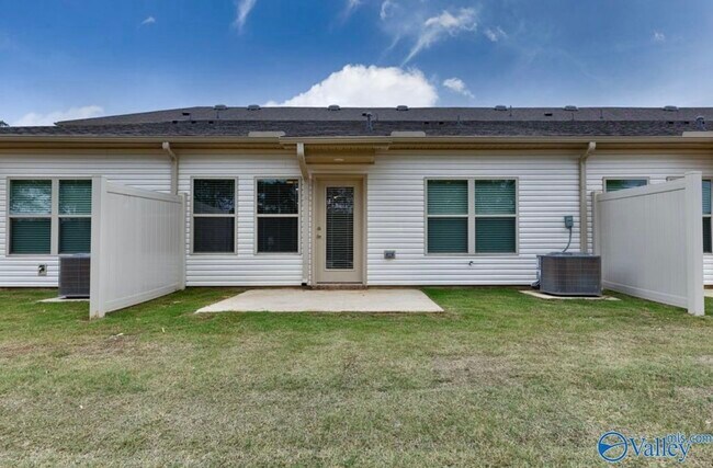 Photo - 217 Bay Pine Dr