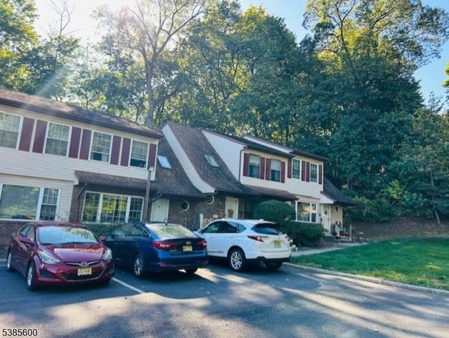 Building Photo - 34 Wyker Rd Rental