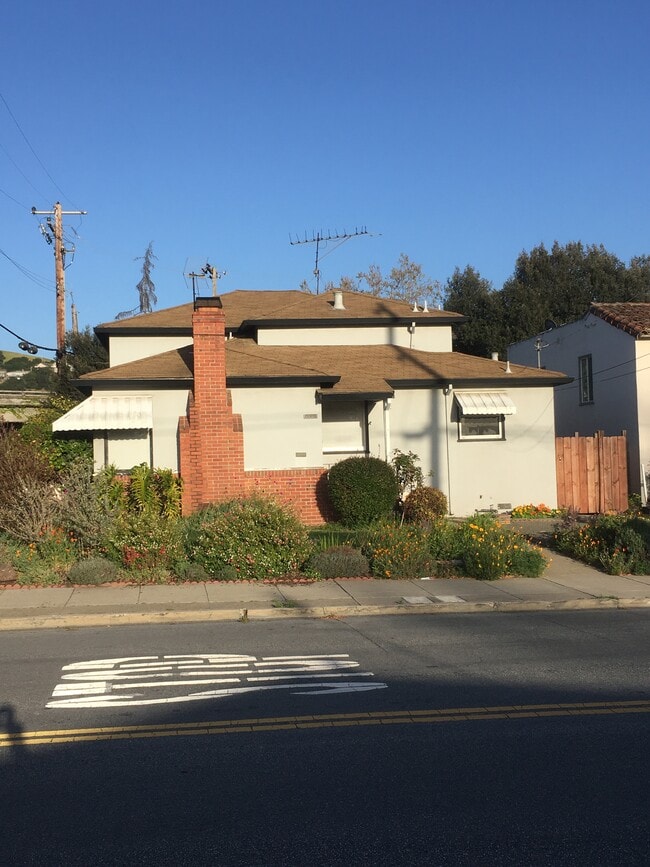 Photo - 500 Fortuna Ave