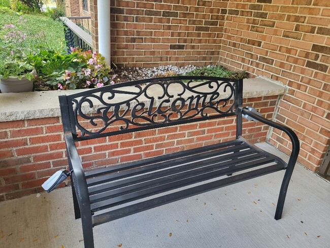 Photo - 7510 Farmingdale Dr Unit 104