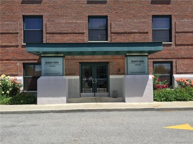 Photo - 1 S Astor St Unidad 202