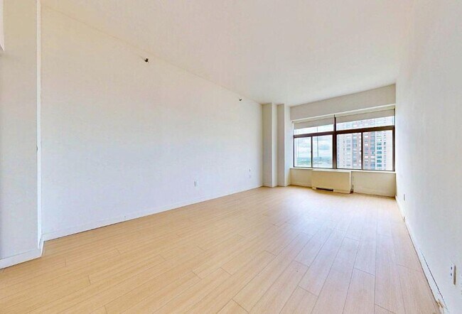 Building Photo - 0 bedroom in New York NY 10006 Unit 8A Rental